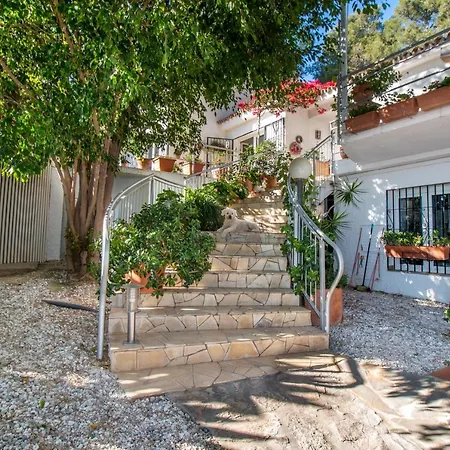 La Casita Blanca *
